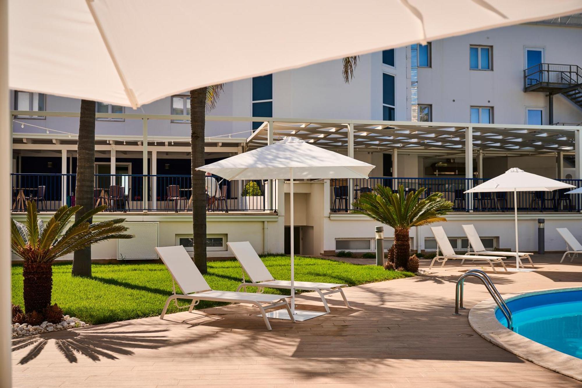 Ticho'S Greenblu Hotel Castellaneta Marina Exterior foto